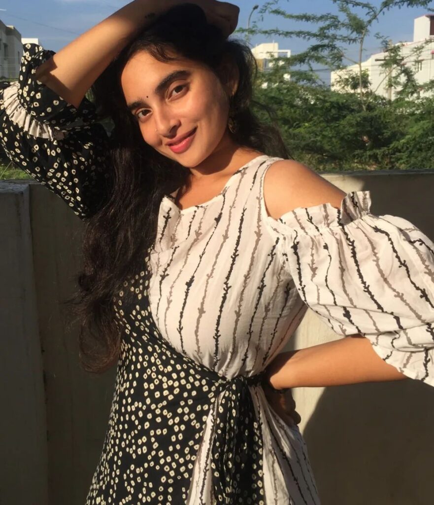 Tharakshi Actress is a well-known Indian actress and model, who has captivated audiences with her stunning performances and magnetic screen presence in Tamil cinema