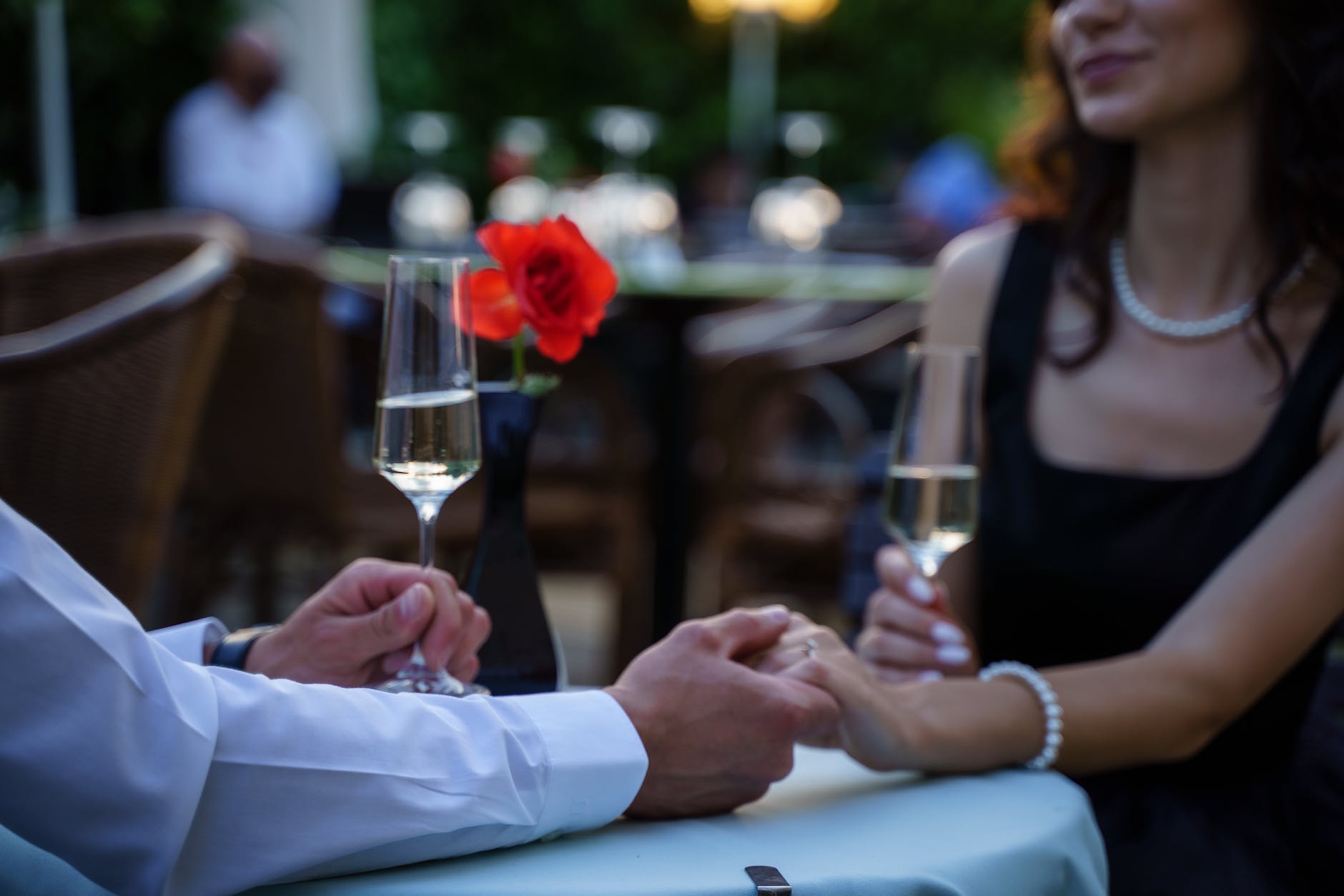 a young couple on a date at the restaurant 6. Romantic Vibes (रोमॅंटिक वाइब्स): Vibes meaning in Marathi