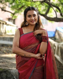 Janani Ashok kumar hot Very attractive and glamorous pics of Janani Ashok Kumar | Hottest and sexiest images of Janani Ashok Kumar Photos: Janani Ashok Kumar looks stunning