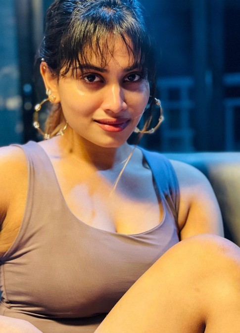 shivani narayanan hot 22
