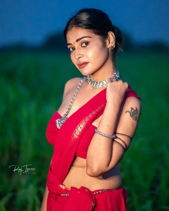 42 Dharsha gupta hot