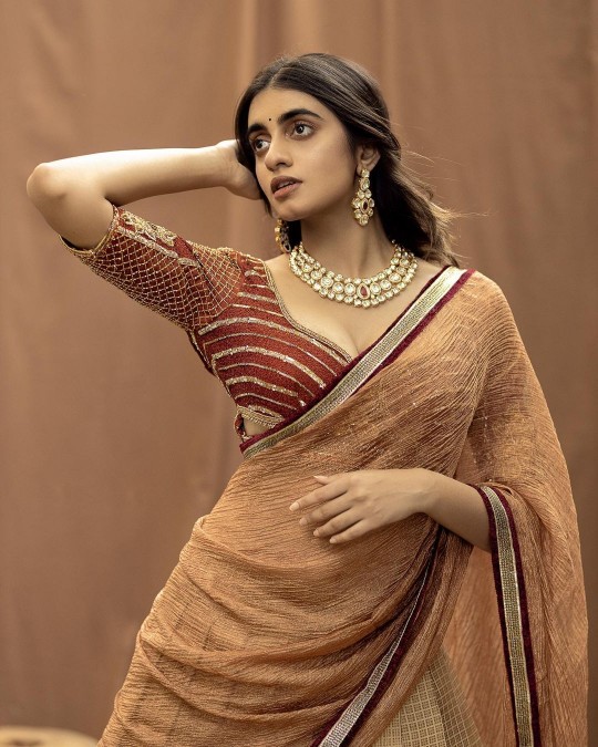 Manasa chowdary hot in saree