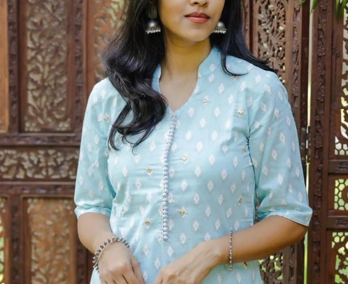 fashionable collar neck designs for kurtis 100+ best Kurti captions for Instagram of 2023