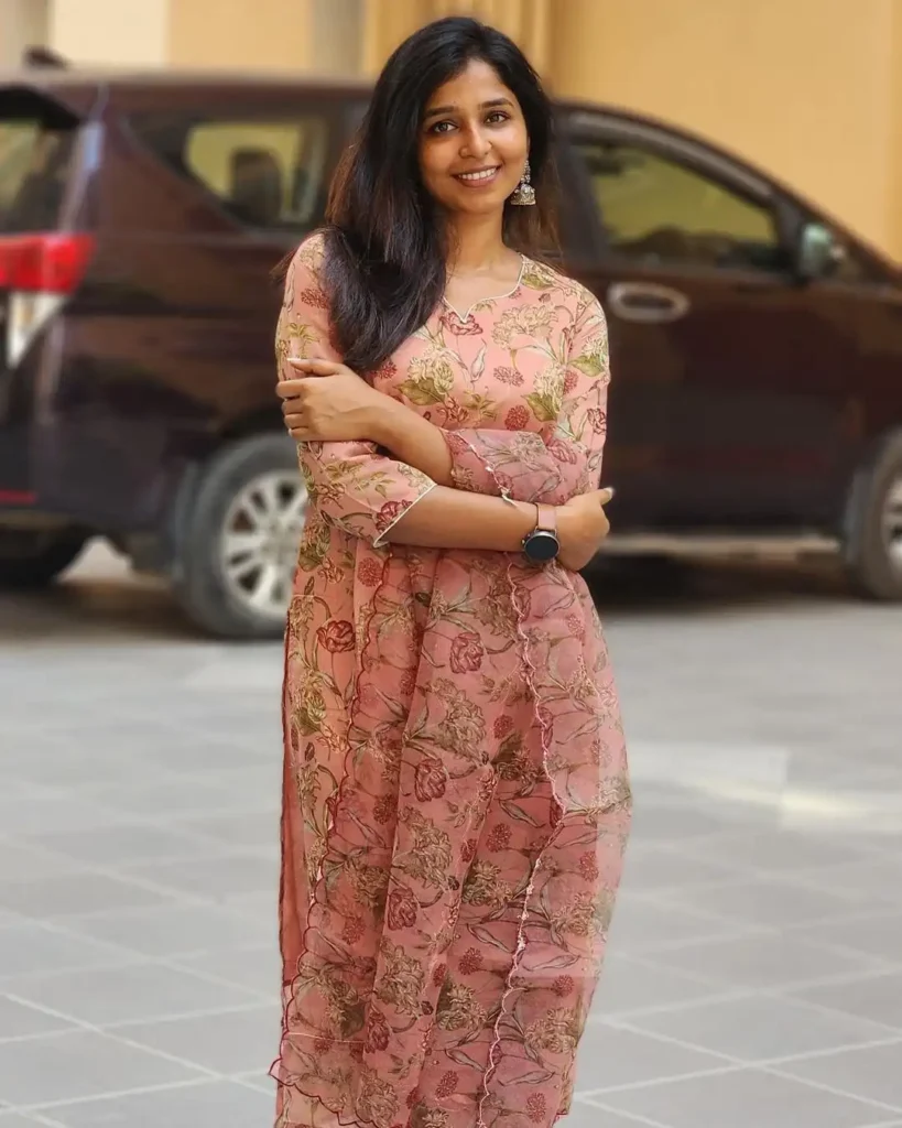 Dr sharmika saran 19